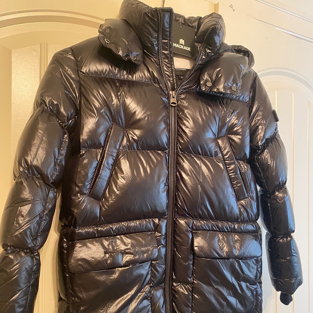 Mackage Kennie girls coat size 10 Brand NEW with imperfection
